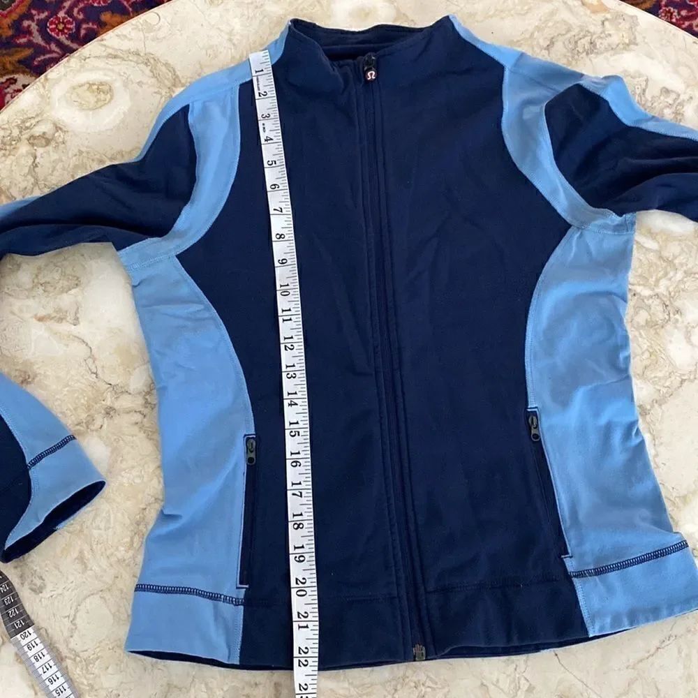 Lululemon Zip Up Jacket - Picture 15 of 15